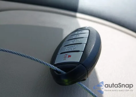 2018 Nissan Pathfinder Platinum из США, поврежденный, VIN 5N1DR2MM5JC609208